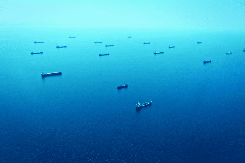 container_ships_in_sea